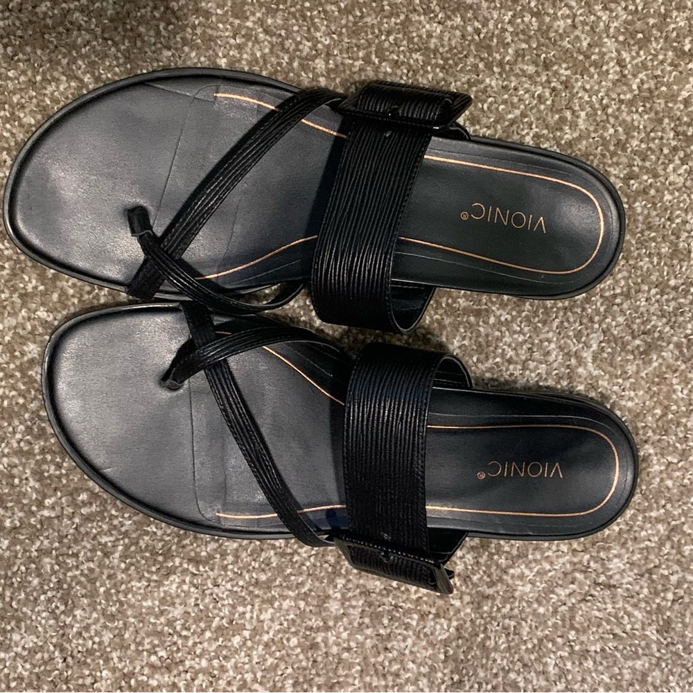 Vionic Women's Black Sandals - Picture 2 of 8